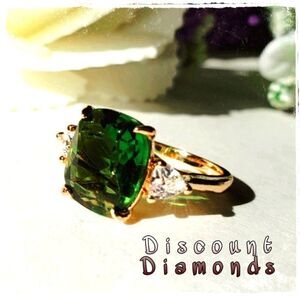 Oval-Cut Emerald Cocktail Ring flanked by 2 Diamonds I8K Gold on 925 Silver